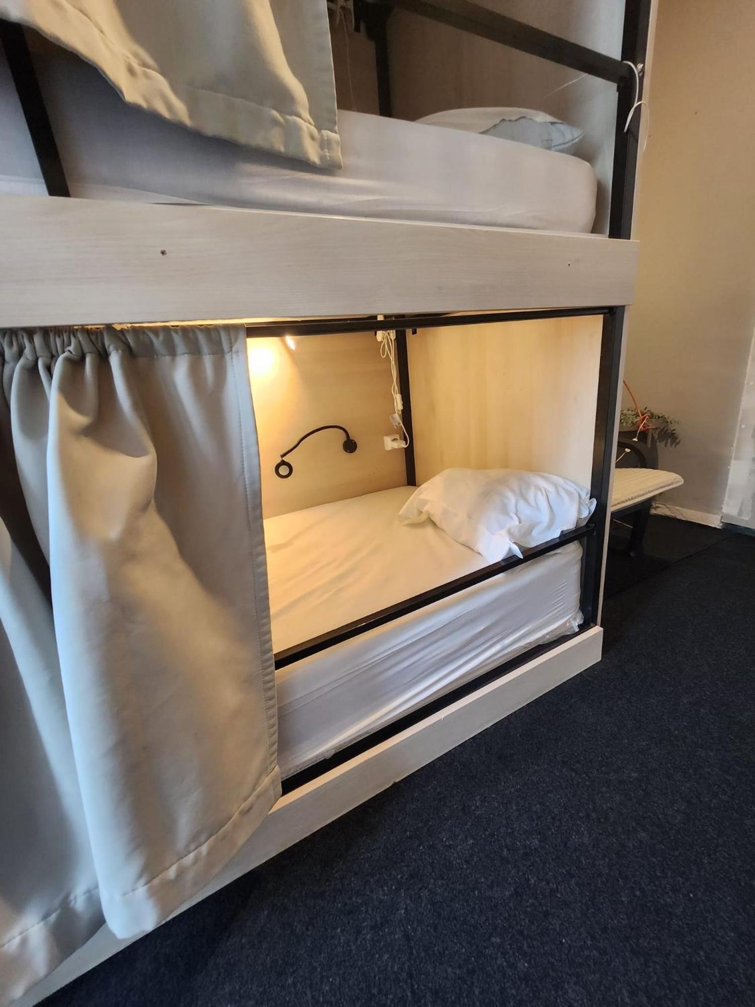Daora Lisbon Low Cost Hostel 外观 照片