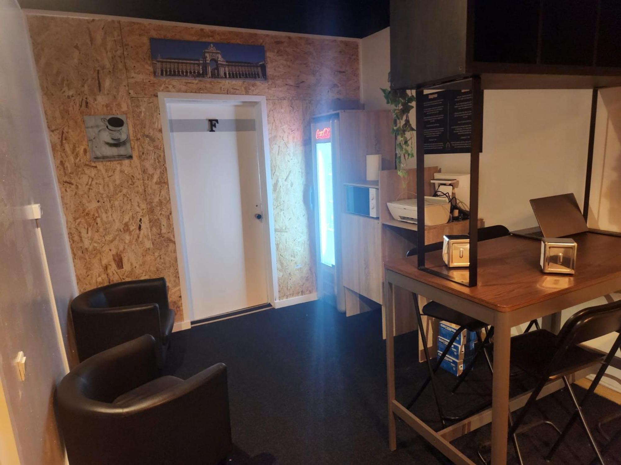 Daora Lisbon Low Cost Hostel 外观 照片