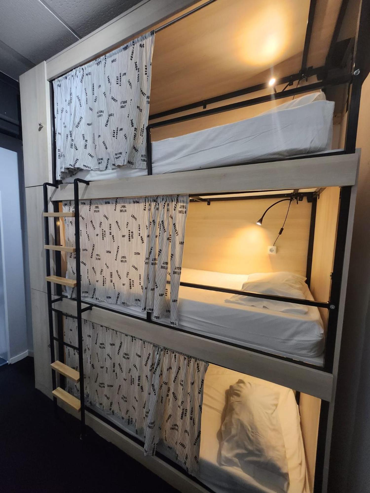 Daora Lisbon Low Cost Hostel 外观 照片
